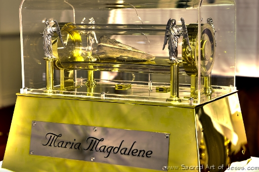 French Relic of Mary Magdalene, 2011 O5H1925.jpg